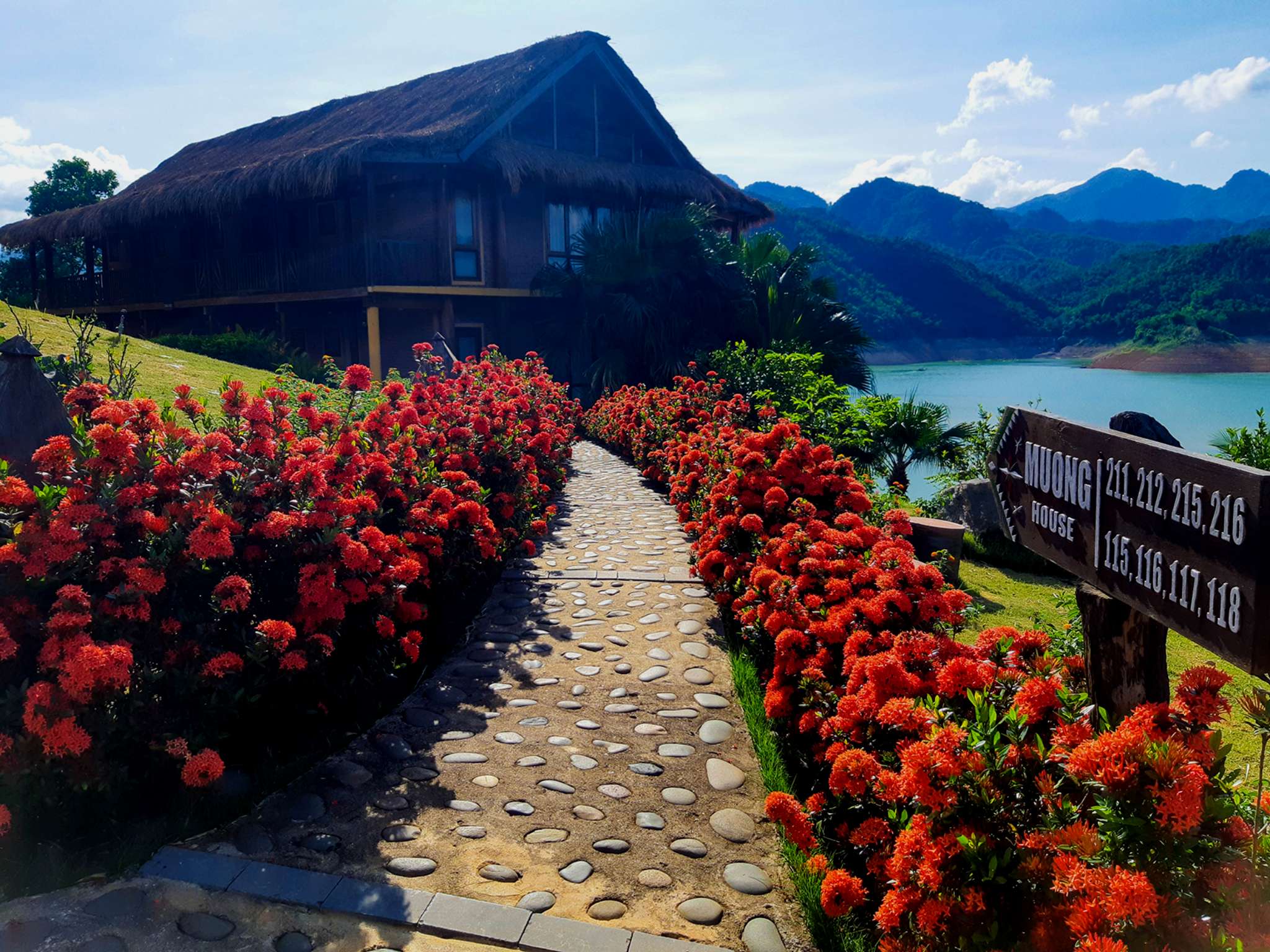 Không gian ngoài trời tại Mai Châu Hideaway